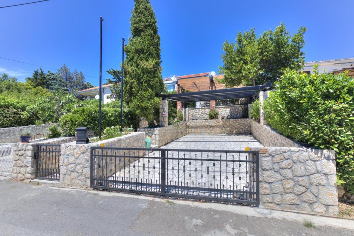 Cvrk Family House Novi Vinodolski Exterior photo